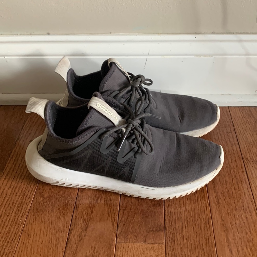 Adidas sneakers size 7